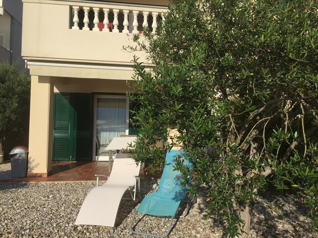 Apartments Andrea ستارا نوفالجا الغرفة الصورة
